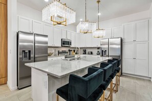 Fridge, microwave, oven, stovetop - Brand NEW 12Bedrooms/12Bathroom At Paradiso Grande (Orlando)