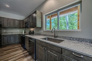 Refrigerador, horno, parrilla de estufa y lavavajillas 