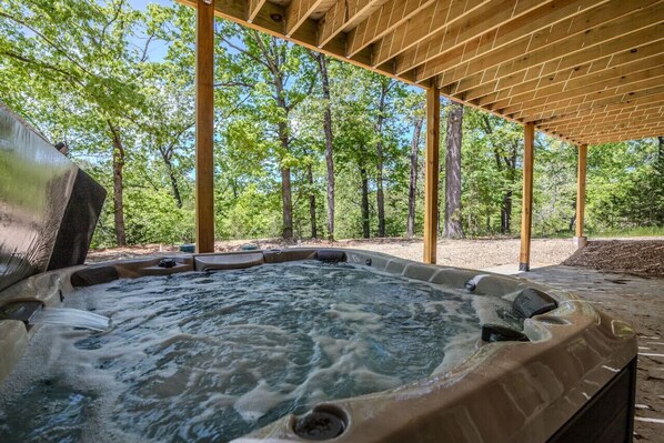 Tina de hidromasaje al aire libre