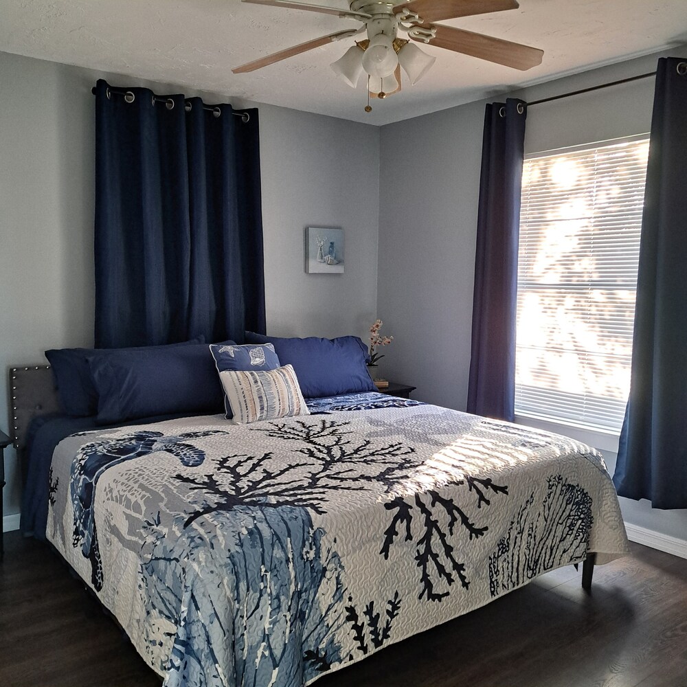 Charming 3bedroom house in delightful Chokoloskee with AC, WiFi., near Marina. Chokoloskee Vrbo