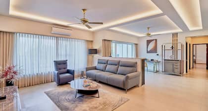 GoSavvy Executive Residences - Three Bedroom