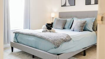 3 slaapkamers, een bureau, een strijkplank/strijkijzer, gratis wifi