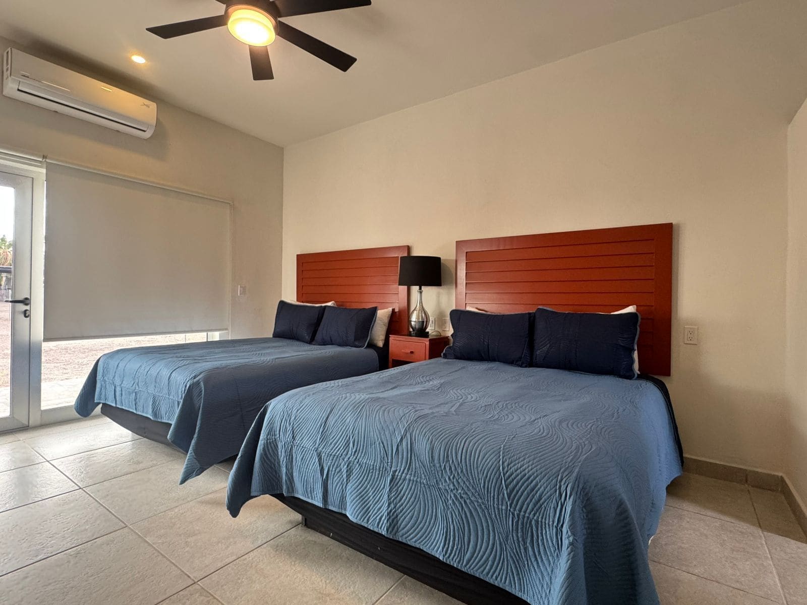 In-room safe, free WiFi