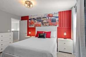 6 habitaciones, tabla de planchar con plancha, internet y ropa de cama 