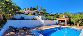 Villa Los Almendros