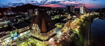 Blumenau Loft 01 - furnished with air conditioning and 4.50m garage