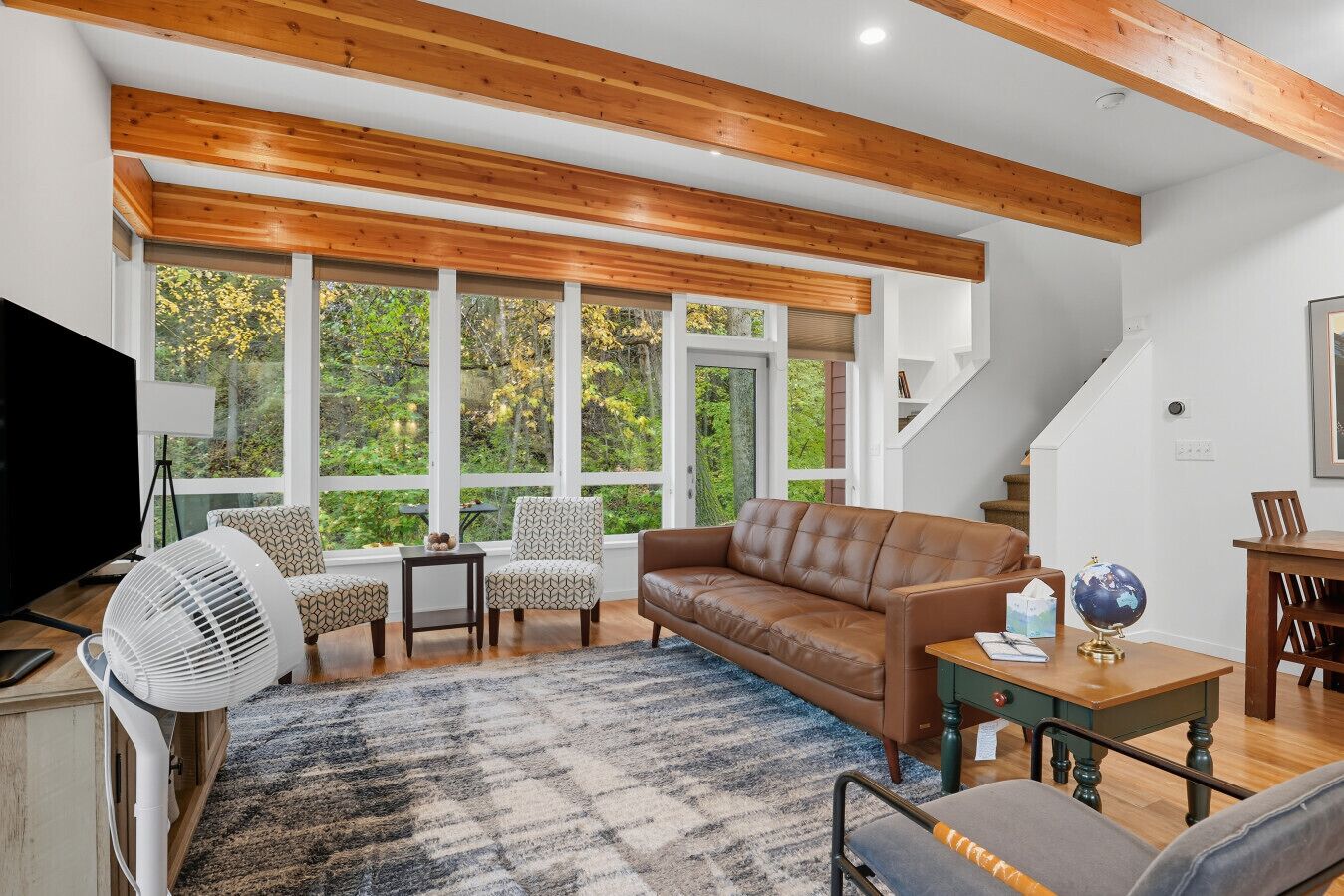 Una Smart TV, libros