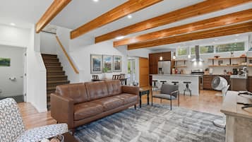 Una Smart TV, libros