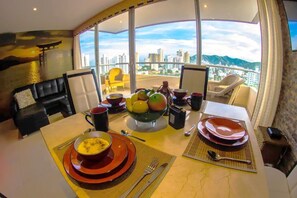 Dining - Velas al Mar Apartments - Infinity view pool (Gaira)