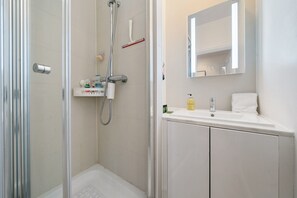Hair dryer, towels