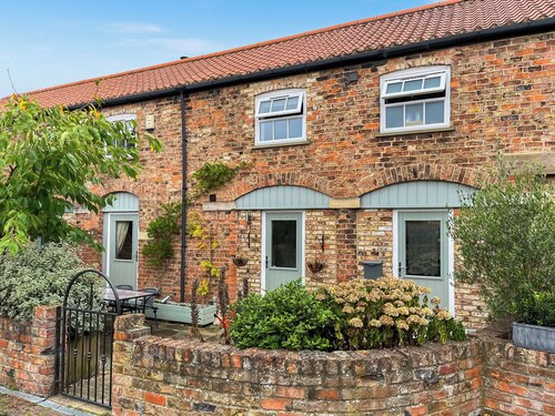 2 bedroom accommodation in Minskip, near Roecliffe