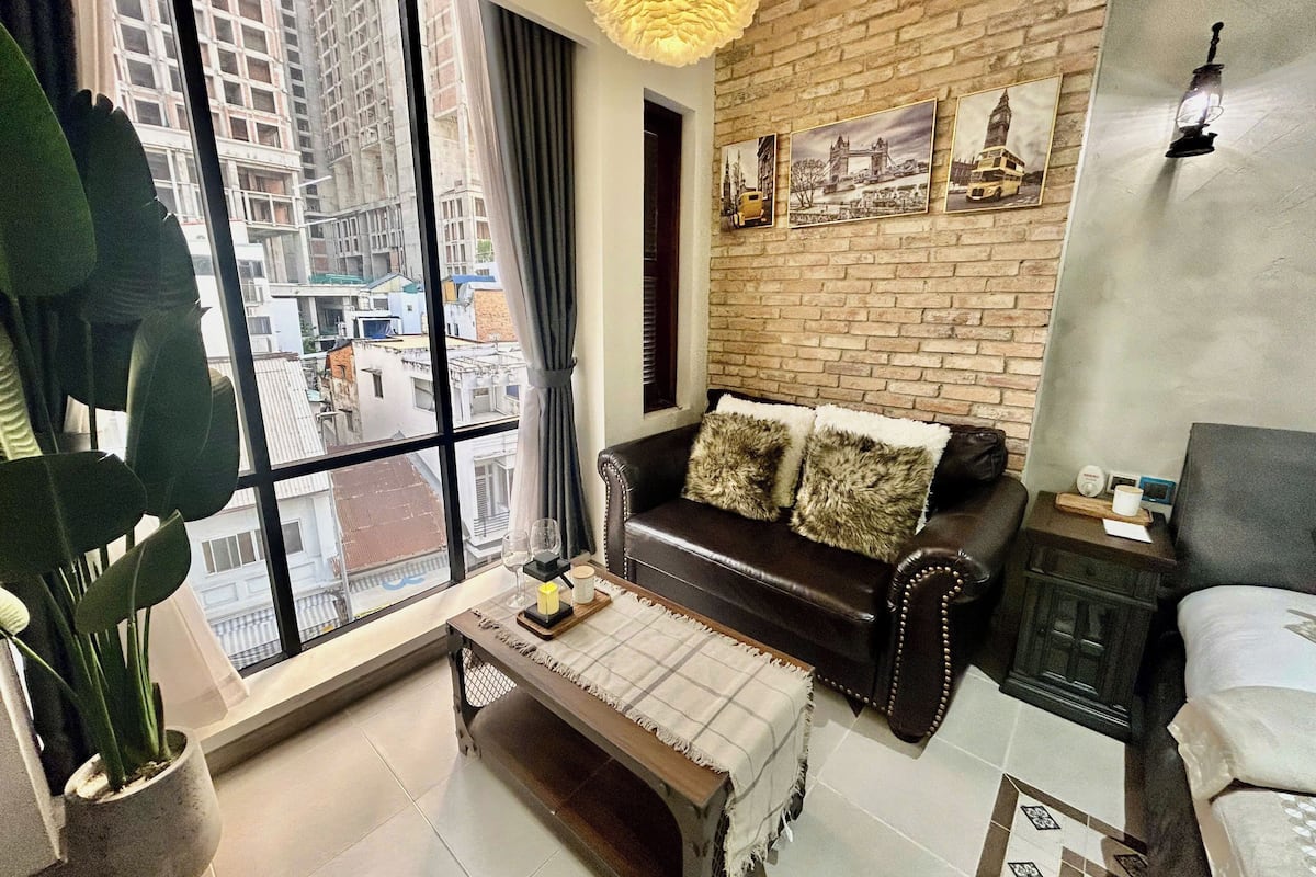 Junior suite, uitzicht op stad | 1 slaapkamer, lakens van Egyptisch katoen, luxe beddengoed, een minibar