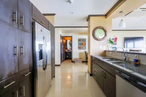 Private kitchen - Diamante del sol 601N (Jacó)