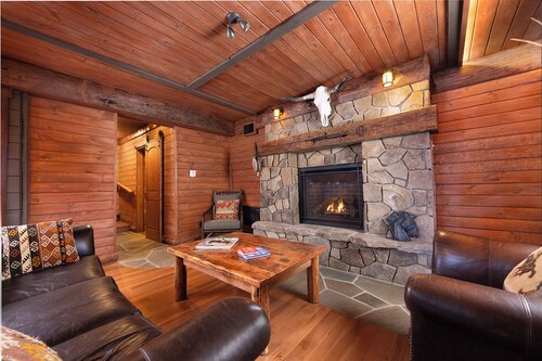 Cattle Drive Suite @ Driftwood Ranch - a Horse and Cattle Ranch - White Lake, NY