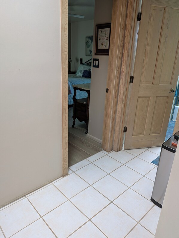 2 bedrooms, desk, WiFi, bed sheets - Eldorado Private 2-bedroom space with WiFi. Private entrance, bath and yard. (Santa Fe)