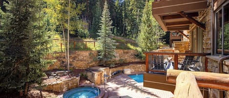 Condo (2 Bedrooms) | Property amenity