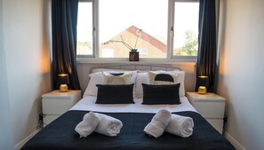 3 chambres, fer et planche à repasser, lit parapluie, Wi-Fi