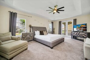 4 bedrooms, iron/ironing board, WiFi, bed sheets