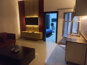 Deluxe Apartment | Living area