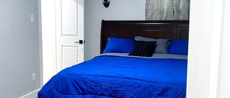 1 chambre, lit parapluie, Wi-Fi gratuit, draps fournis