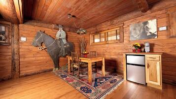 Fridge, coffee/tea maker