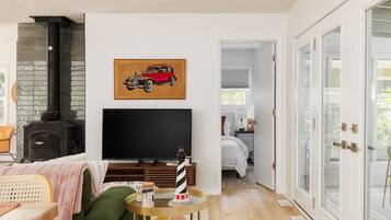 Smart-TV, Kamin