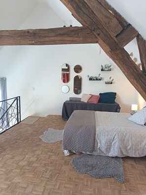 1 bedroom, WiFi, bed sheets