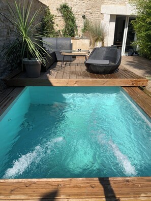 Pool - Villa La Rocaille Balneo&Spas  (Villampuy)