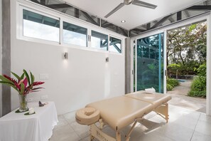 Massages - Casa Maracuya (San Mateo)