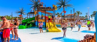 Ocean Lakes A9 – Huge Decks, Swings, and the Beach Just Steps Away!