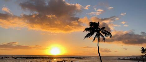 Espreguiçadeiras, toalhas de praia