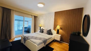 4 chambres, bureau, Wi-Fi, literie fournie