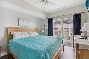 5 quartos, escrivaninha, ferros/tábuas de passar roupa