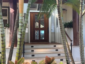 Exterior detail - Spectacular Oceanfront 3-bdrm house, on Kauai's South Shore. (Koloa)