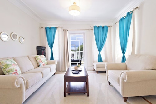 Charming 1 bedroom house in delightful The Valley, Anguilla. 
