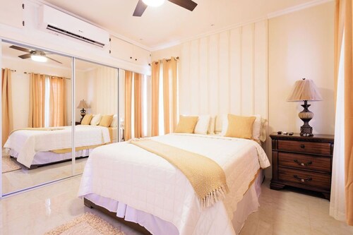 Charming 1 bedroom house in delightful The Valley, Anguilla. 