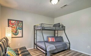 2 chambres, fer et planche à repasser, Wi-Fi, literie fournie
