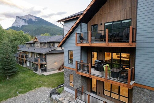 Largest 3-BR in Canmore - Designed Specifically for Families