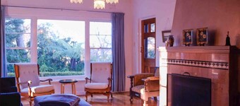 Sublime Art Deco Cottage: Leura, Blue Mountains