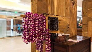 Interior - Discover Tropical Luxury at The Grand Islander by Hilton Grand Vacations (Honolulu)