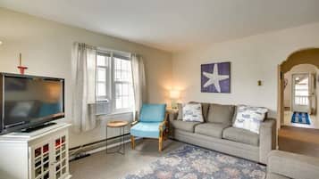 Una Smart TV, una impresora