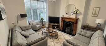 4 Bed End Terrace - Sleeps 7