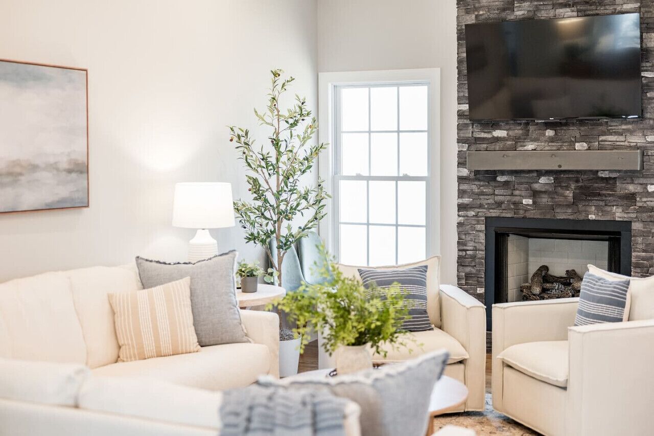 TV, lareira, pebolim, mesa de pingue-pongue