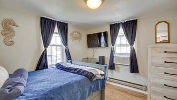 3 bedrooms, iron/ironing board, WiFi