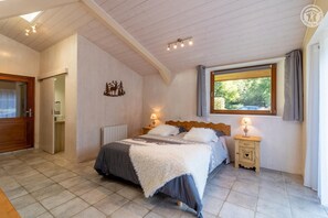 3 bedrooms, iron/ironing board, travel cot, free WiFi - LE RUE DES GRANDS CHAMPS (ATTIGNAT ONCIN)