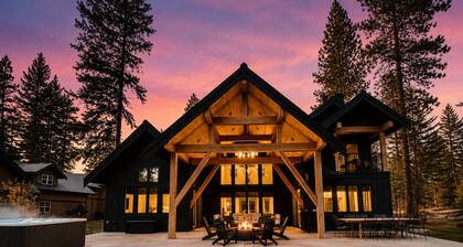 Luxury Golf Suncadia Retreat- Hot Tub + Sleeps 20