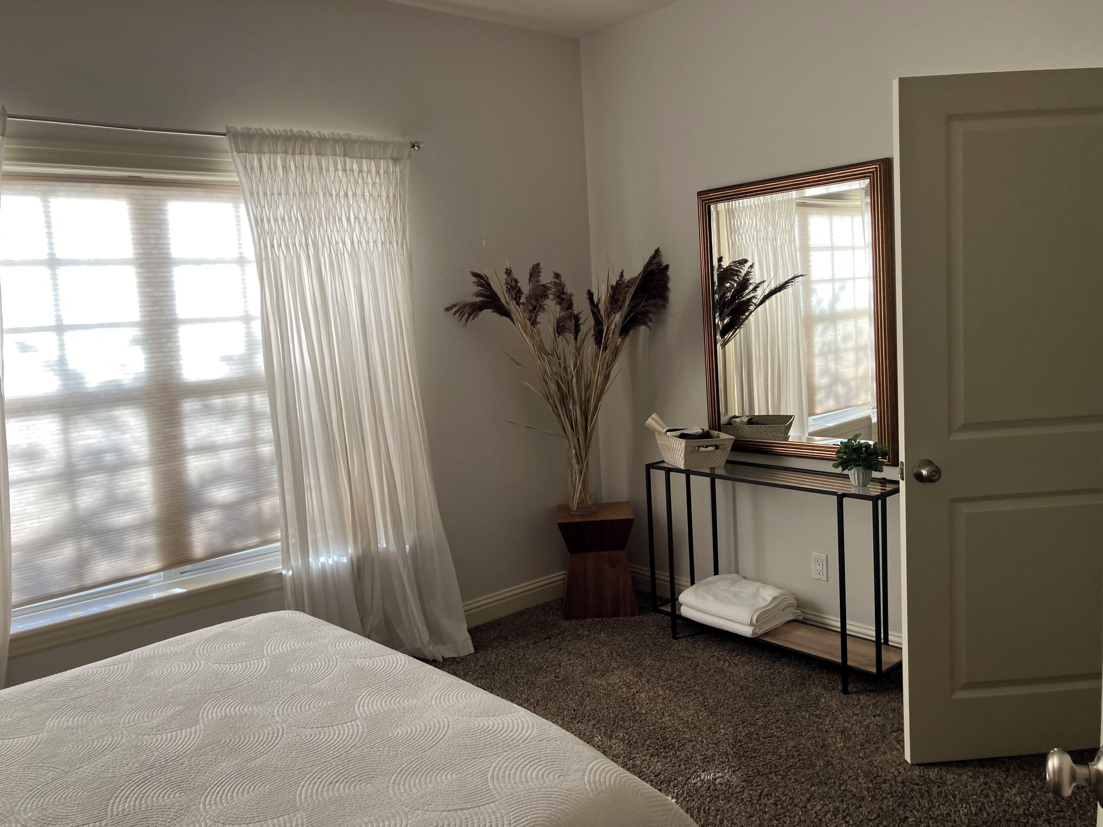 5 makuuhuonetta, silitysrauta/-lauta, Wi-Fi, vuodevaatteet