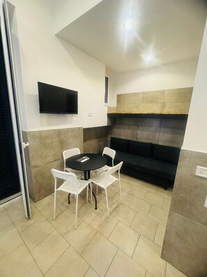 Soundproofing, iron/ironing board, free WiFi - Terrazza Miracoli & Spa (Naples)
