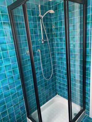 Shower, hair dryer, bidet, towels - Residence Clementina, 155sqm of charm in the historic center (Padova)