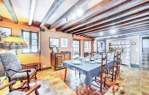 Dining - Nice home in Montgaillard (Montgaillard)